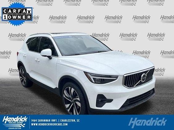 2024 Volvo XC40 B5 Plus Bright