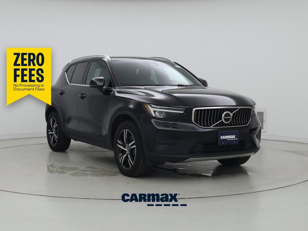 2025 Volvo XC40 B5 Core Bright