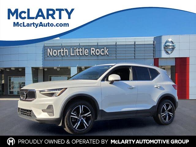 2024 Volvo XC40 B5 Core Dark