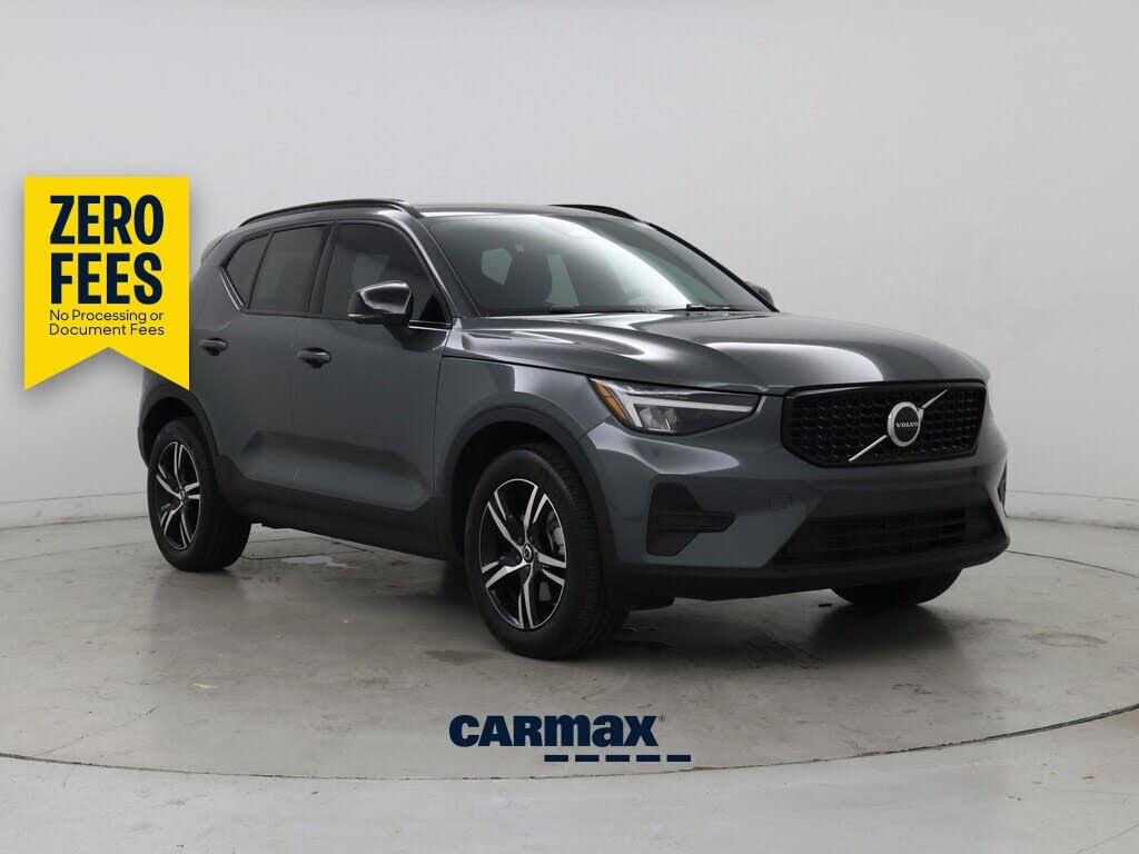 2026 Volvo XC40 B5 Core