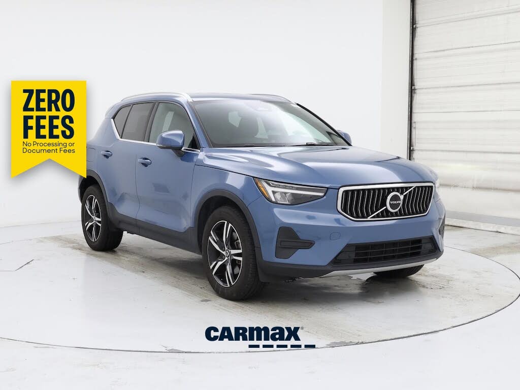 2024 Volvo XC40 B5 Core Bright