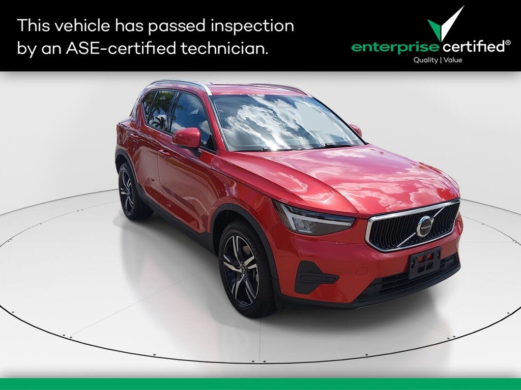 2023 Volvo XC40 B5 Core