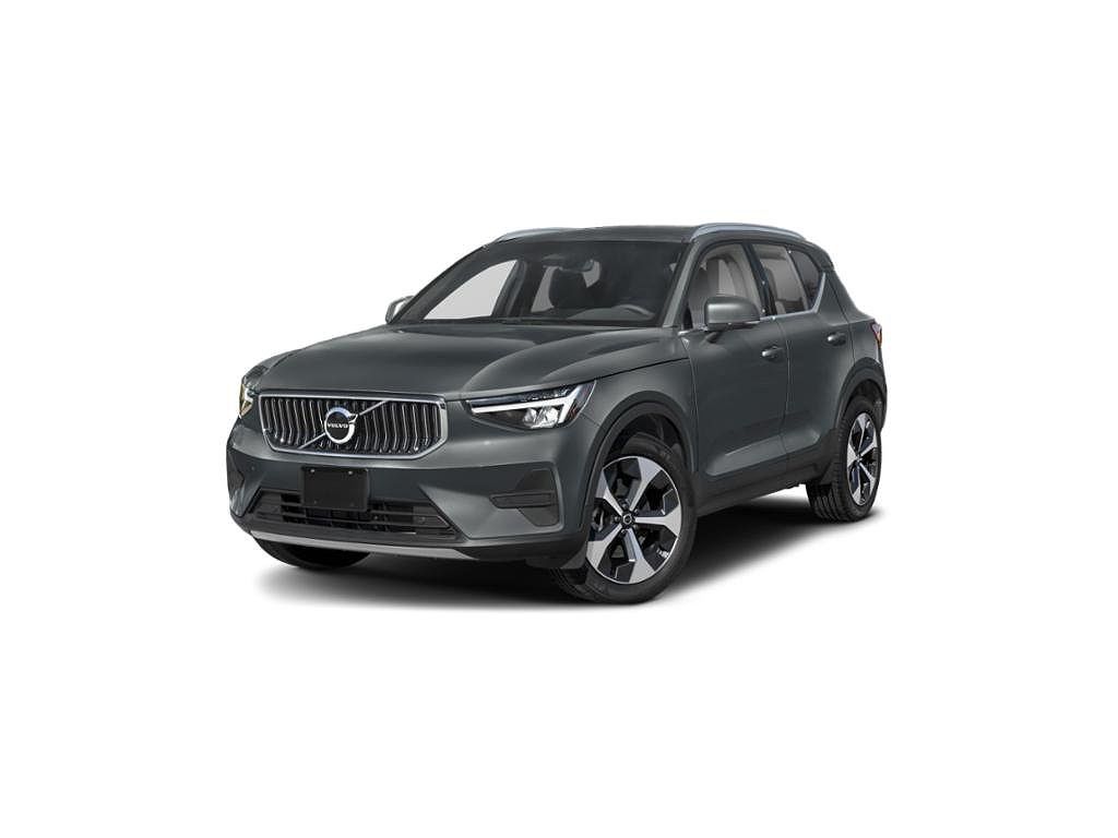2024 Volvo XC40 B5 Plus Dark