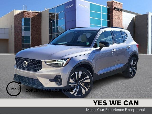 2026 Volvo XC40 B5 Ultra