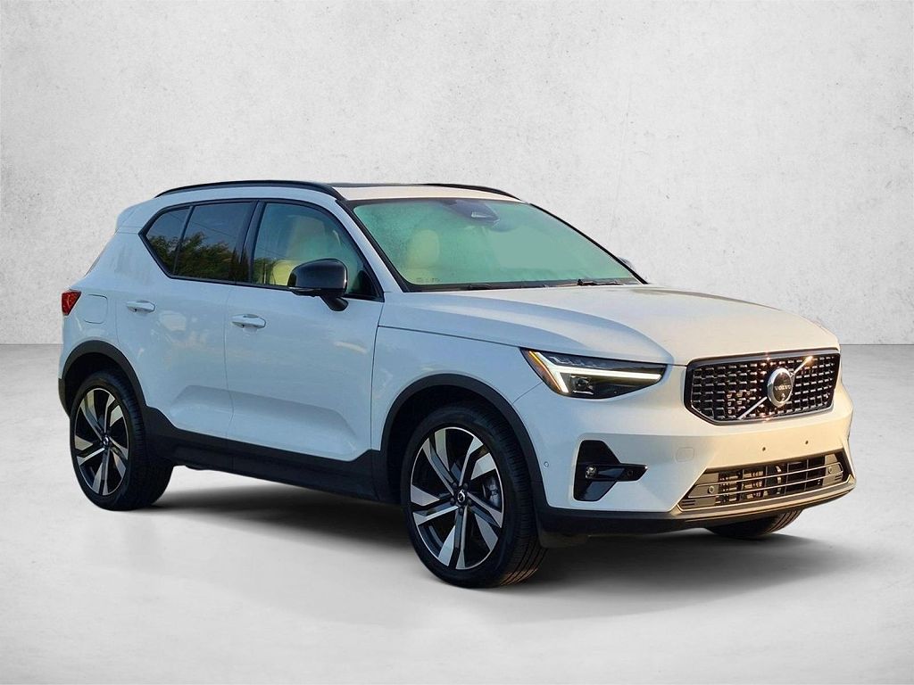 2026 Volvo XC40 Ultra