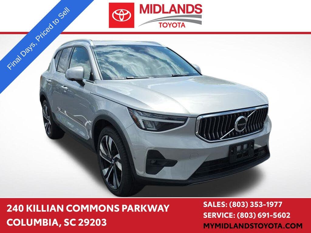 2023 Volvo XC40 B5 Plus Bright