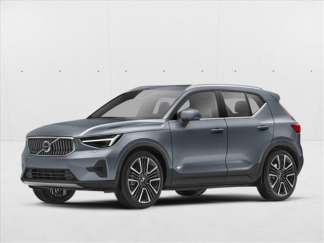 2023 Volvo XC40 B5 Plus Dark