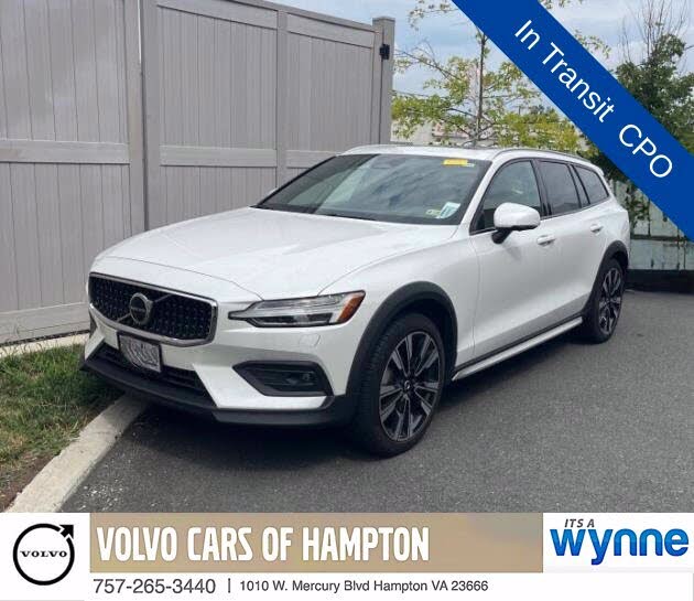 2024 Volvo V60 Cross Country B5 Ultimate