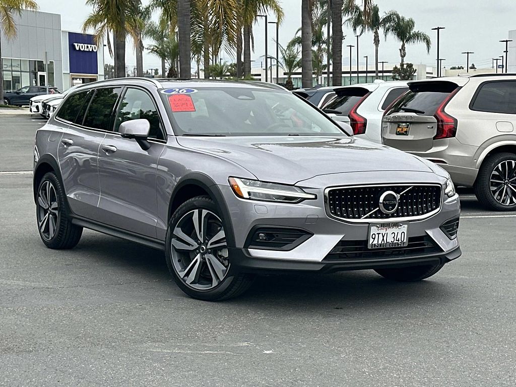 2026 Volvo V60 B5 Plus