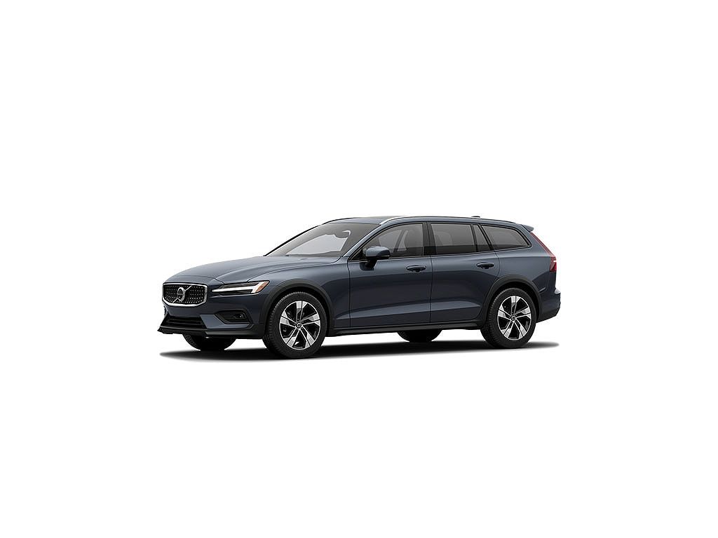 2025 Volvo V60 Cross Country B5 Plus