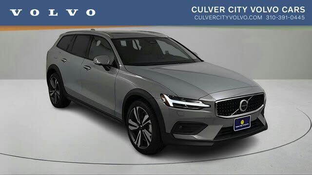 2026 Volvo V60 Cross Country B5 Plus