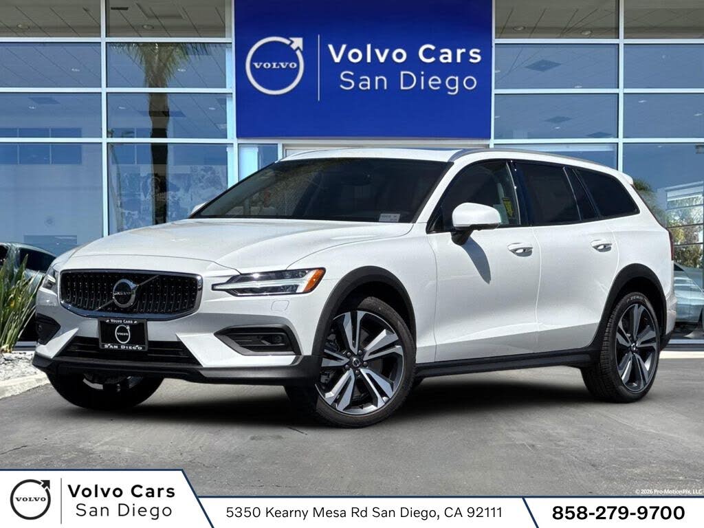 2026 Volvo V60 Cross Country B5 Plus