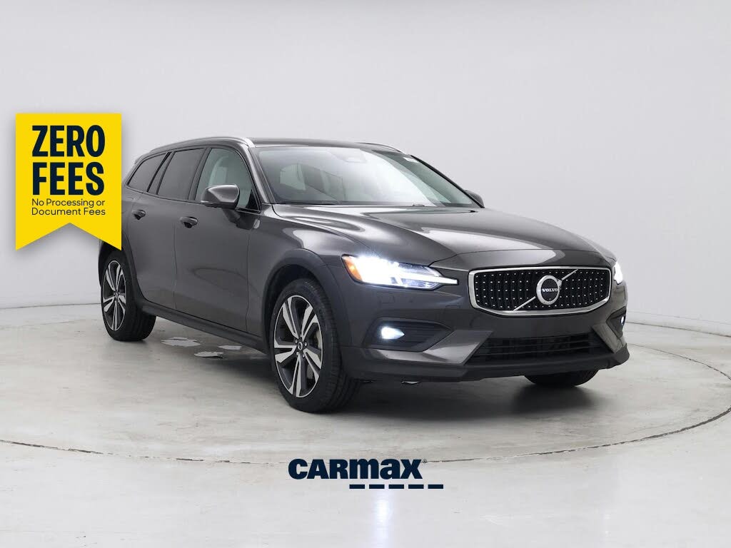 2025 Volvo V60 Cross Country B5 Plus