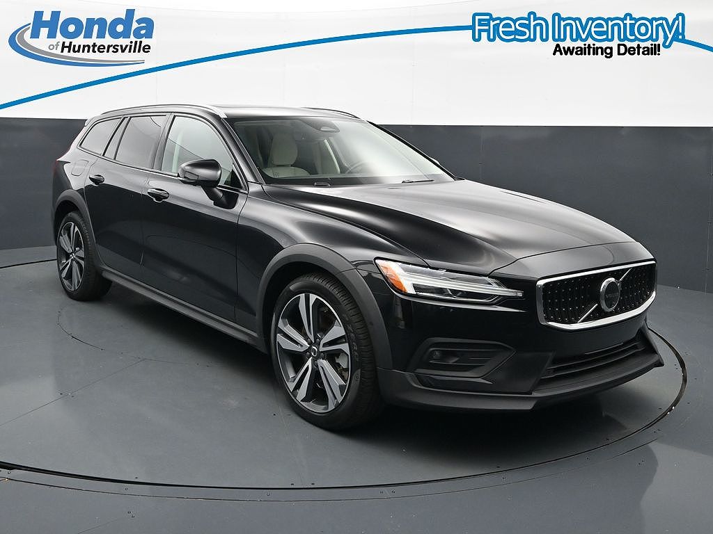 2025 Volvo V60 B5 Plus