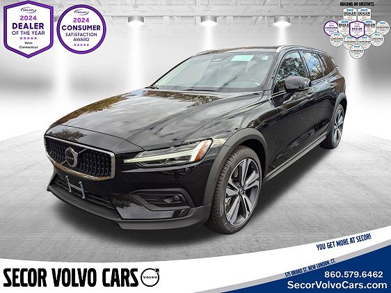 2025 Volvo V60 B5 Plus