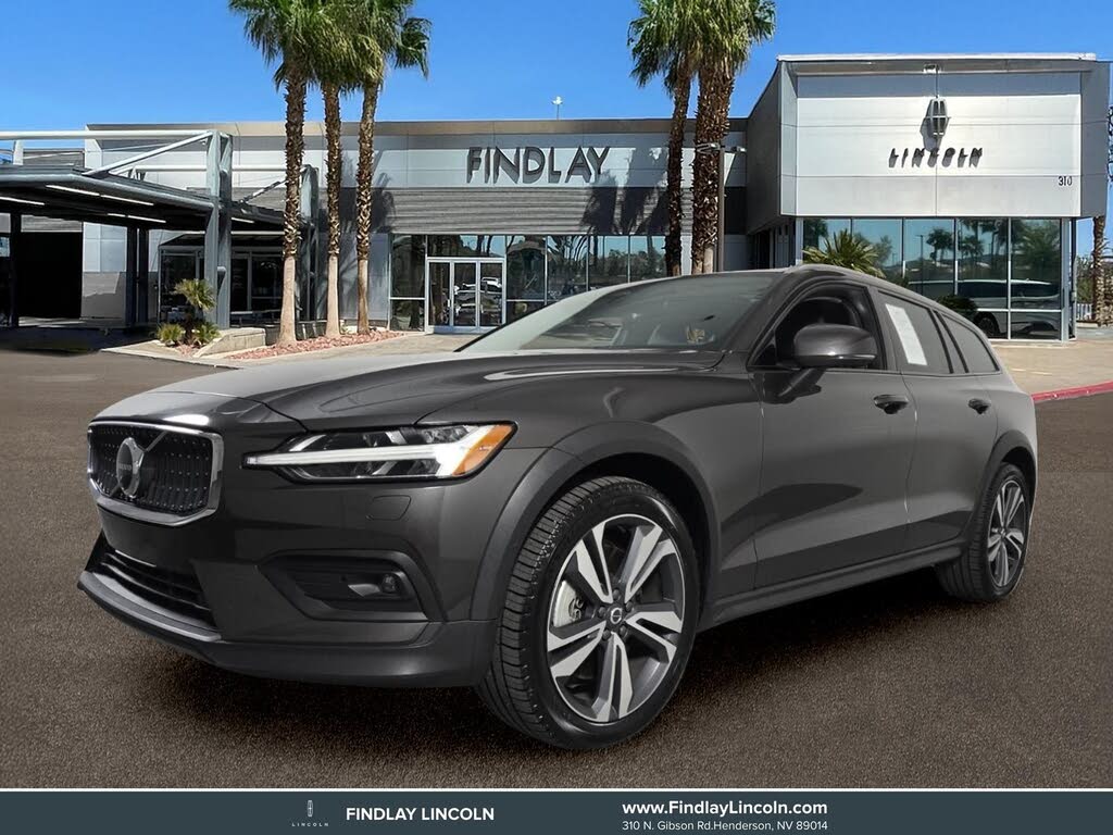 2025 Volvo V60 Cross Country B5 Plus