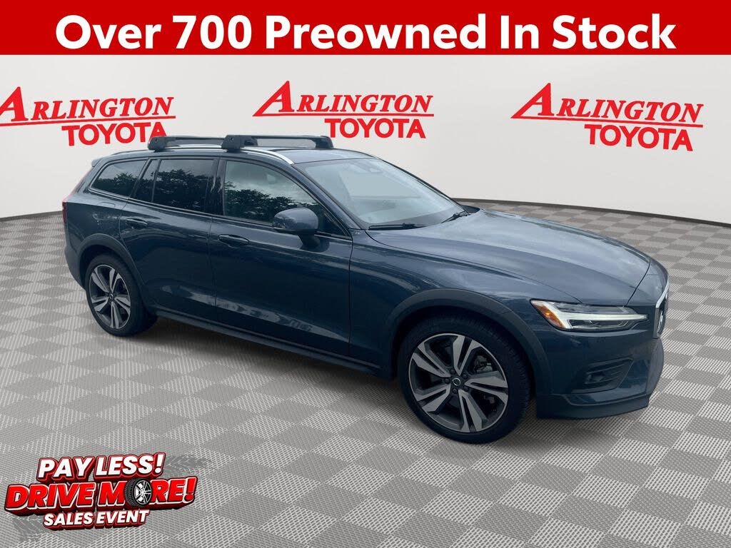 2025 Volvo V60 Cross Country B5 Plus