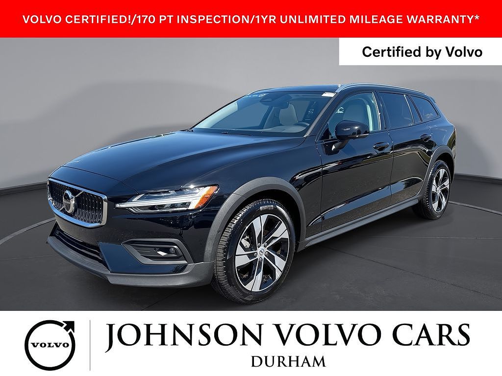 2025 Volvo V60 Cross Country B5 Plus