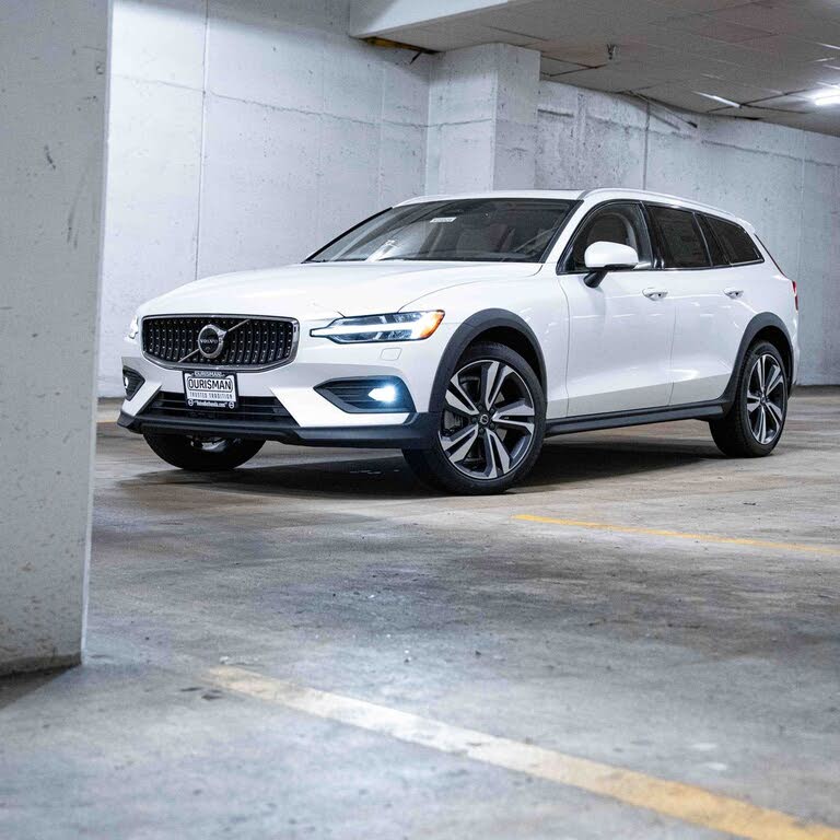 2026 Volvo V60 B5 Plus