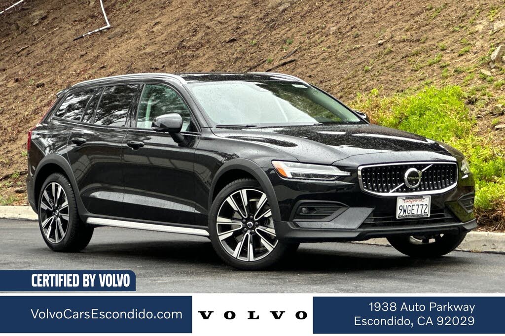 2026 Volvo V60 Cross Country B5 Ultra