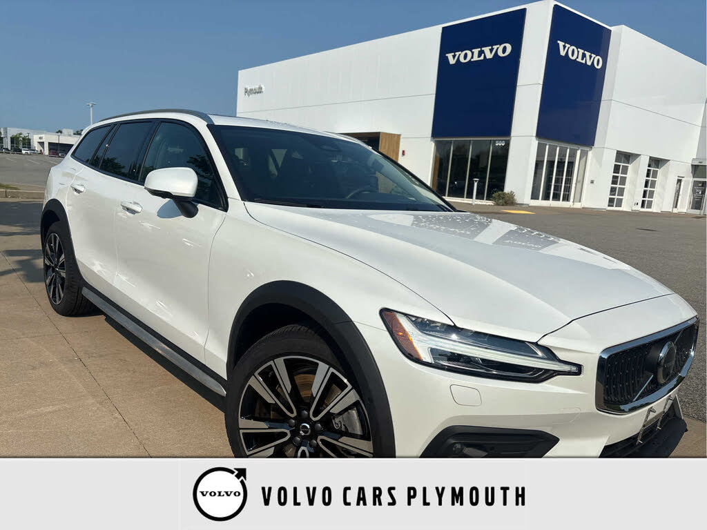 2026 Volvo V60 Cross Country B5 Ultra