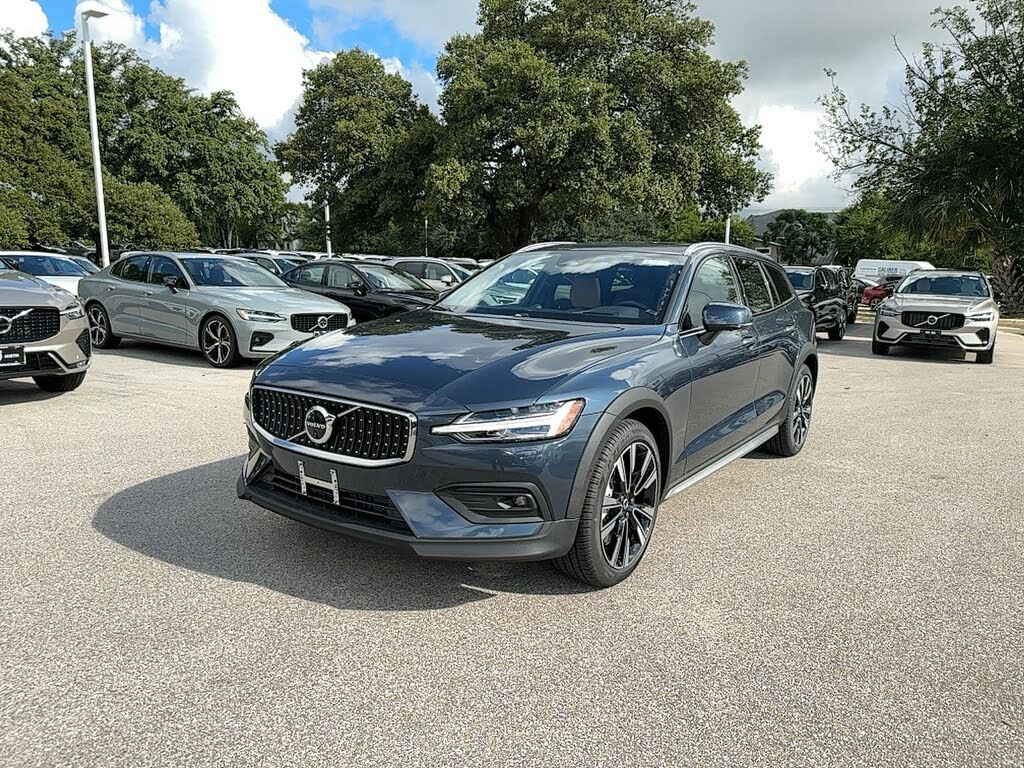 2025 Volvo V60 B5 Ultra