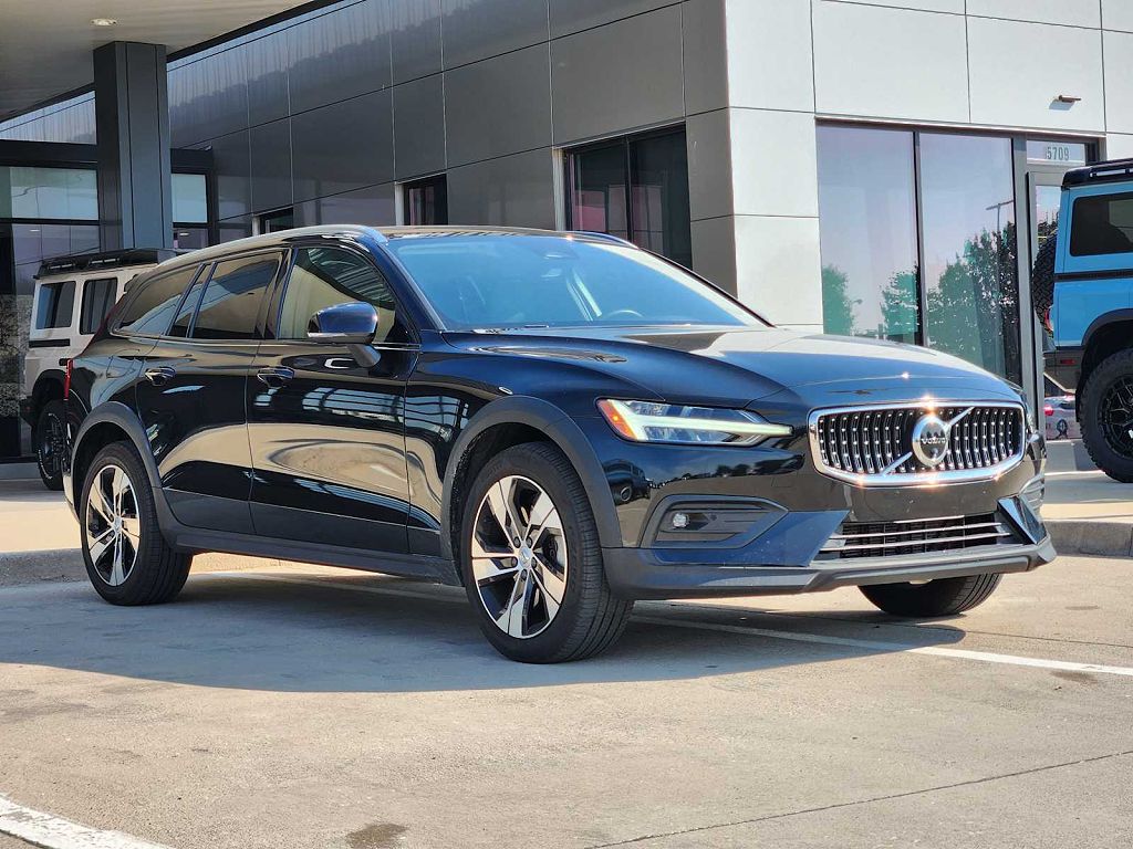 2024 Volvo V60 B5 Plus