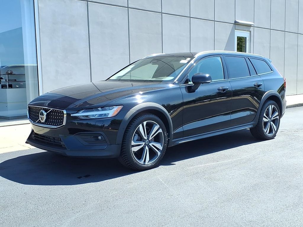 2024 Volvo V60 B5 Plus