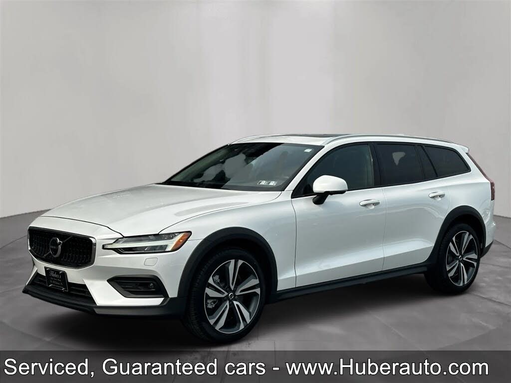 2023 Volvo V60 B5 Plus