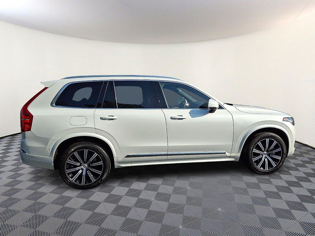 2025 Volvo XC90 Plus
