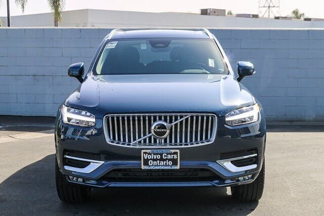 2025 Volvo XC90 B5 Core