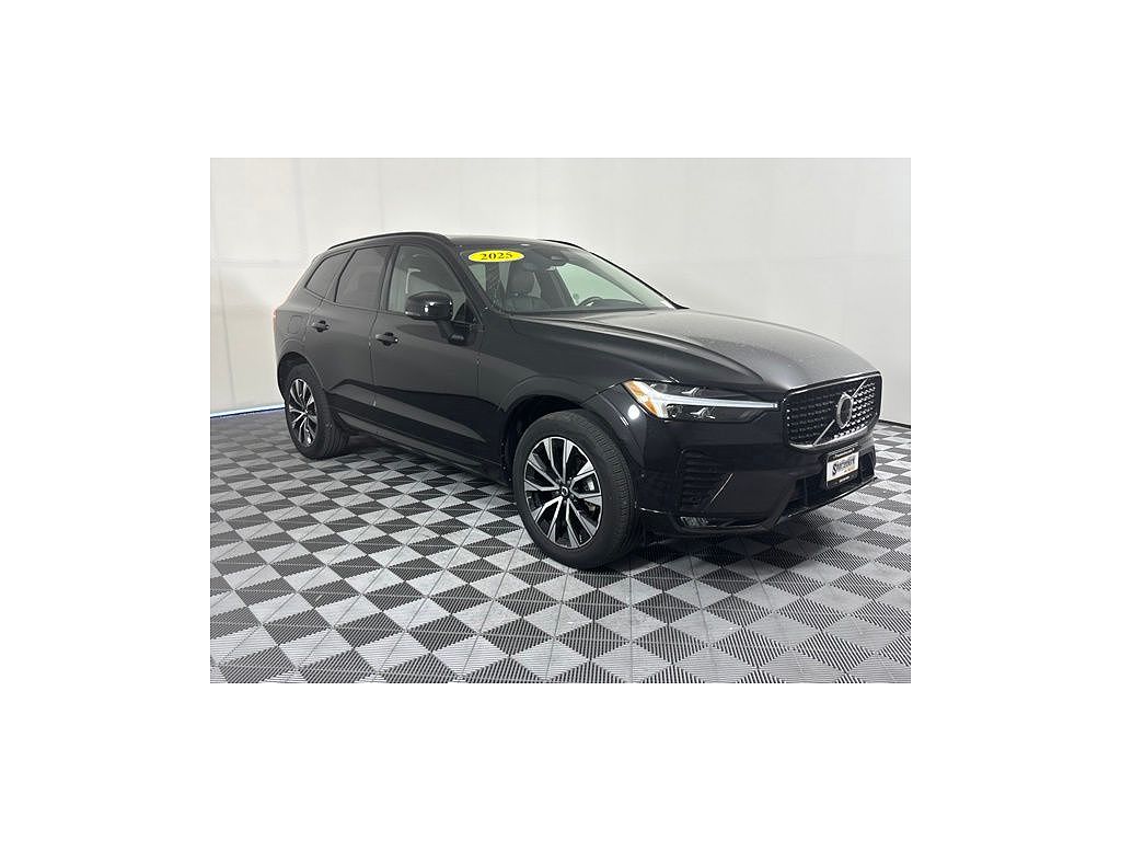 2025 Volvo XC60 B5 Plus