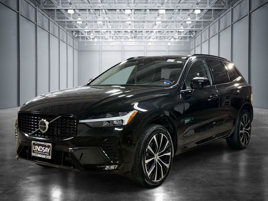 2025 Volvo XC60 B5 Plus