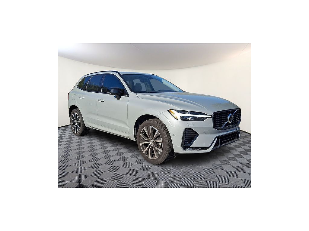 2025 Volvo XC60 Plus