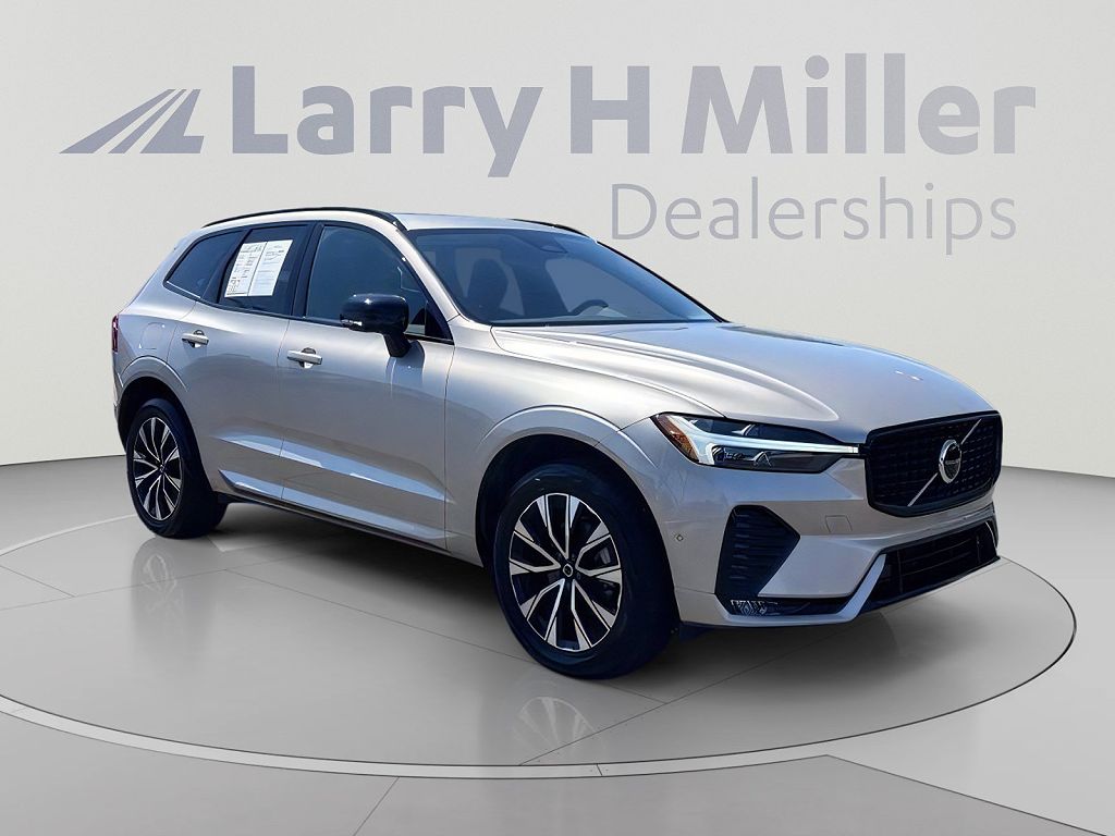 2025 Volvo XC60 B5 Plus
