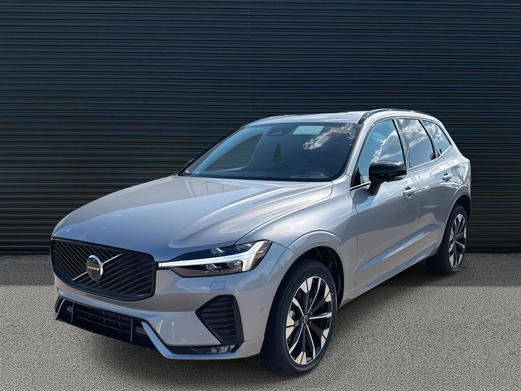 2026 Volvo XC60 B5 Plus