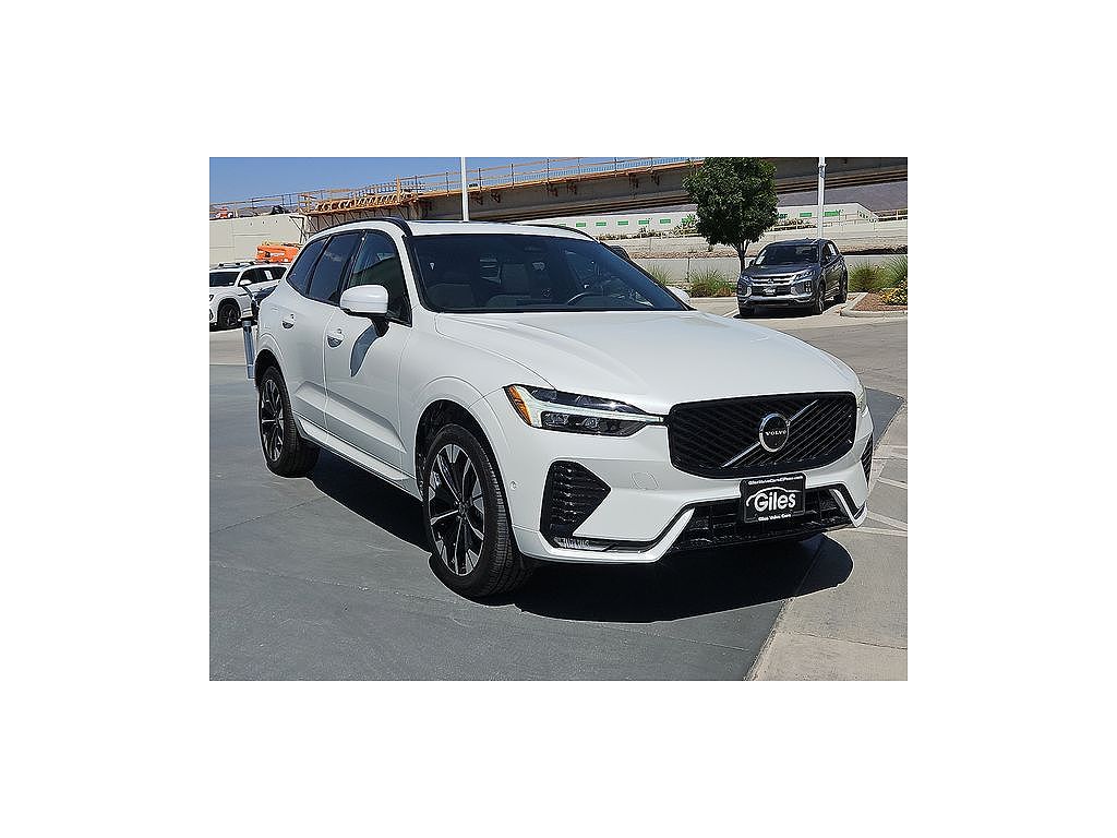 2026 Volvo XC60 B5 Plus