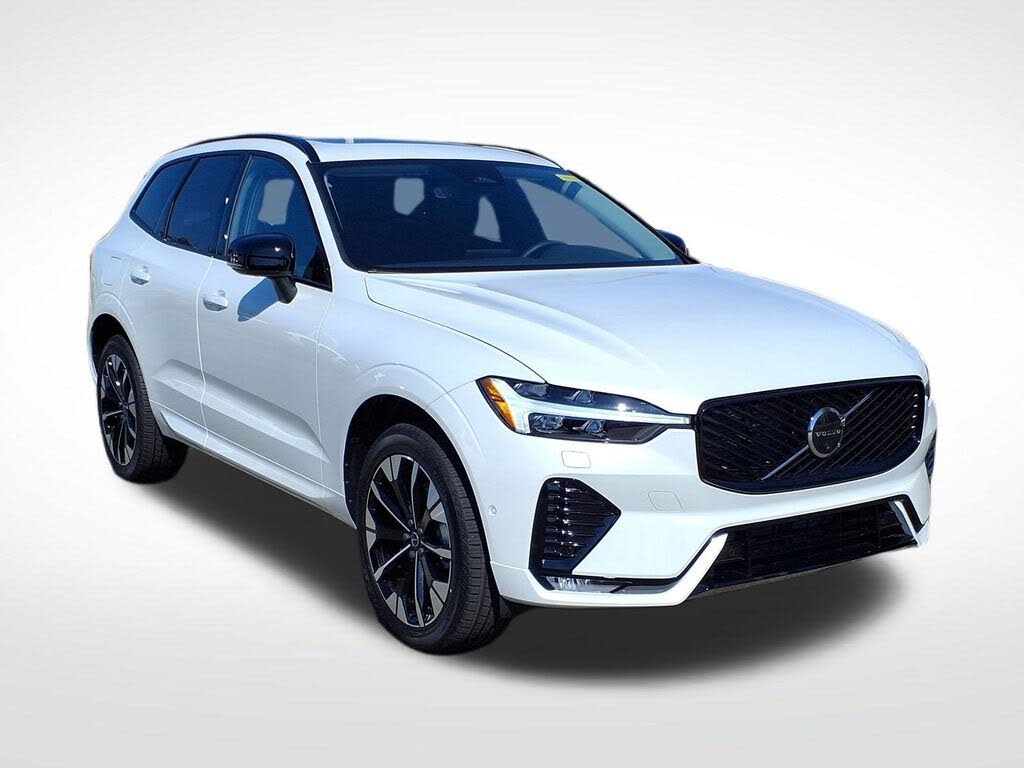 2026 Volvo XC60 B5 Plus