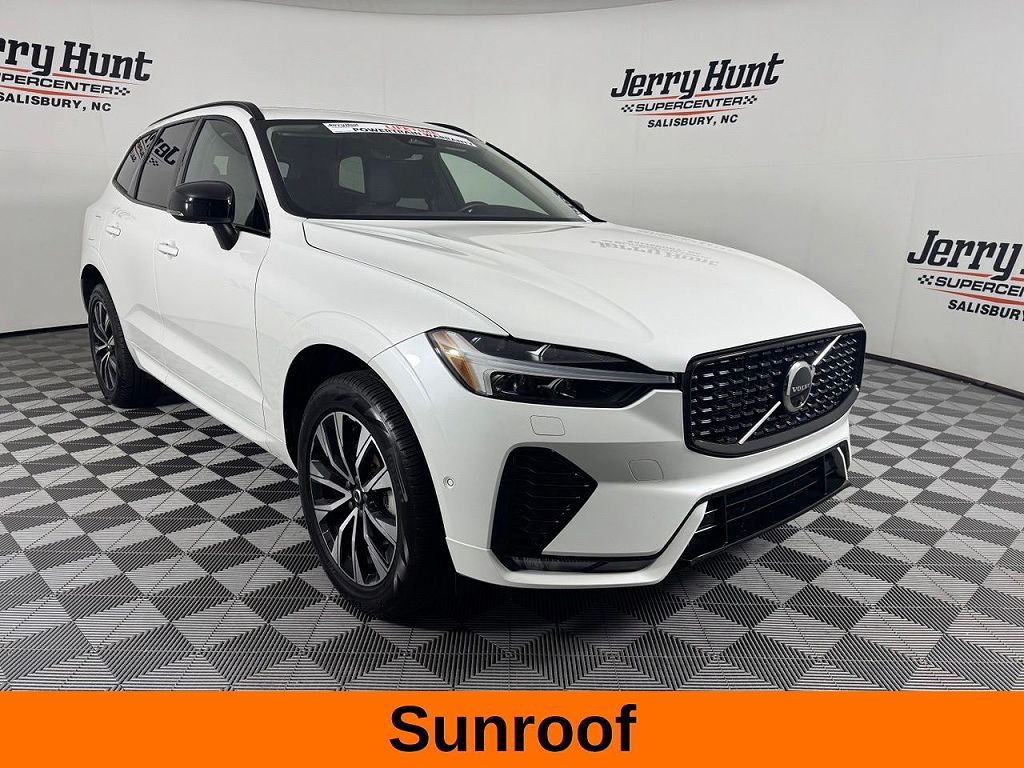 2025 Volvo XC60 B5 Plus