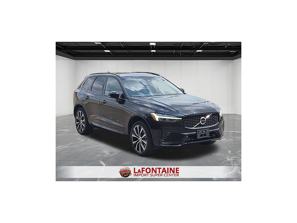 2025 Volvo XC60 B5 Plus