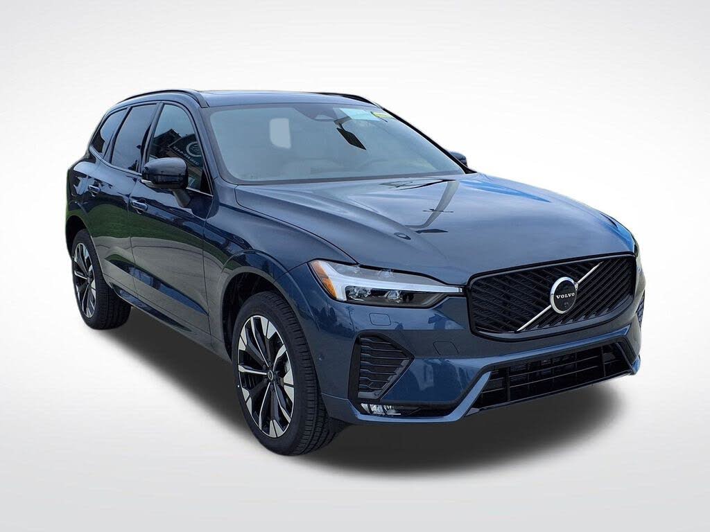 2026 Volvo XC60 B5 Plus