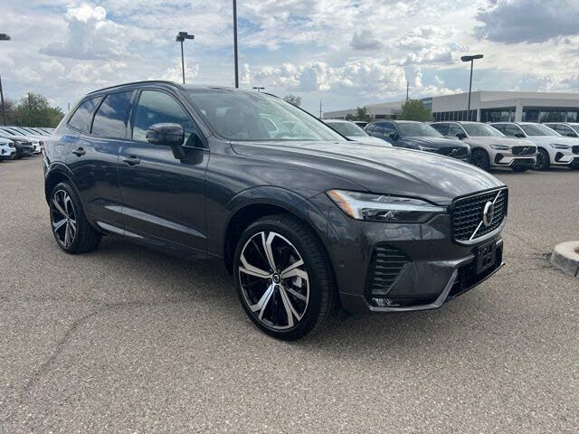 2025 Volvo XC60 B5 Ultra