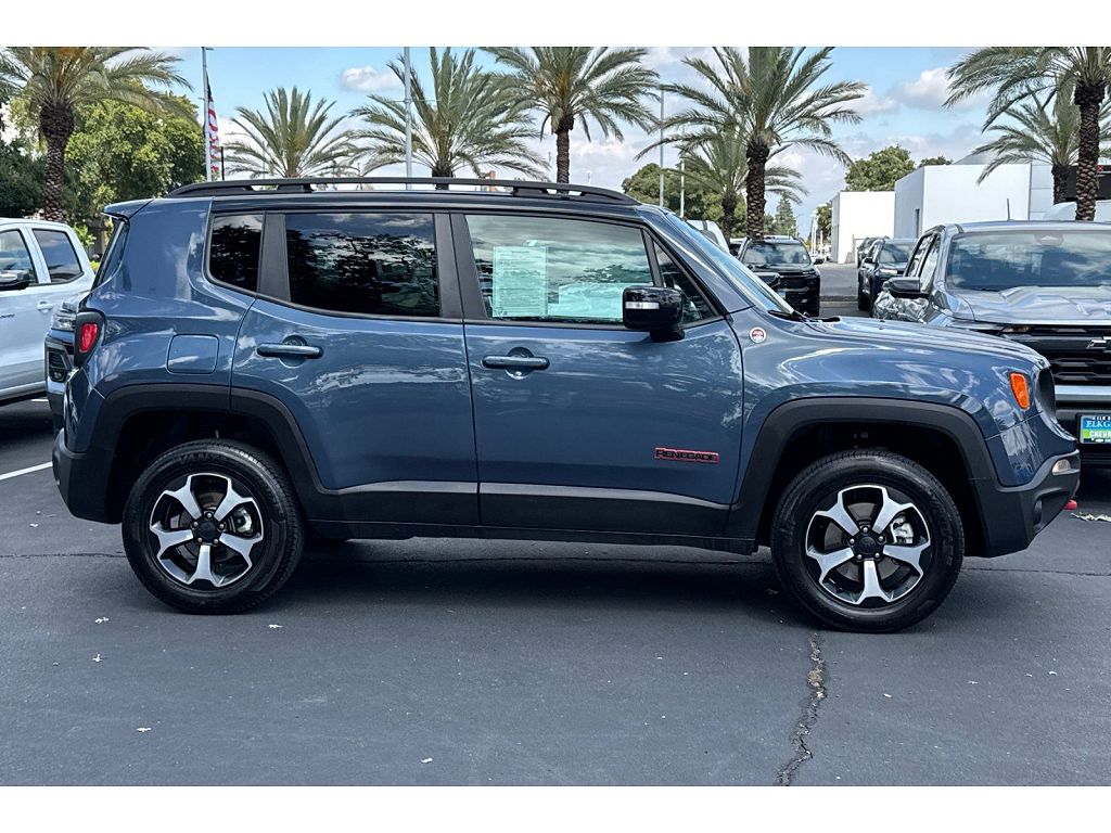 2022 Jeep Renegade Trailhawk