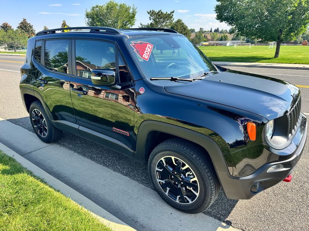 2023 Jeep Renegade Trailhawk
