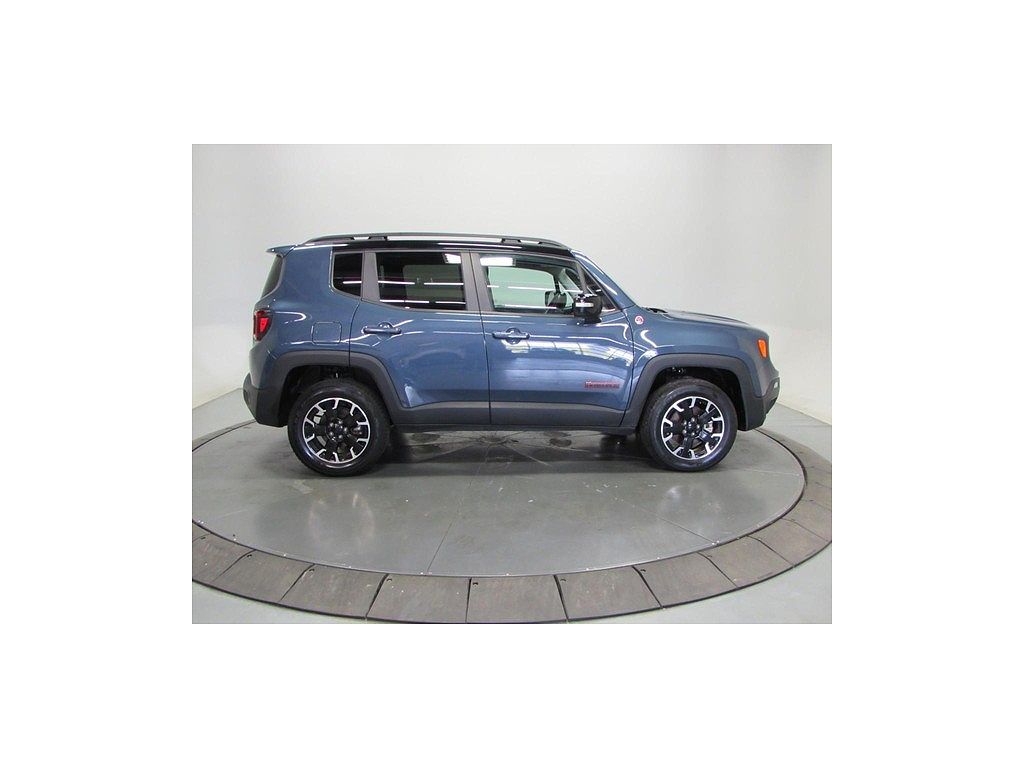 2023 Jeep Renegade Trailhawk