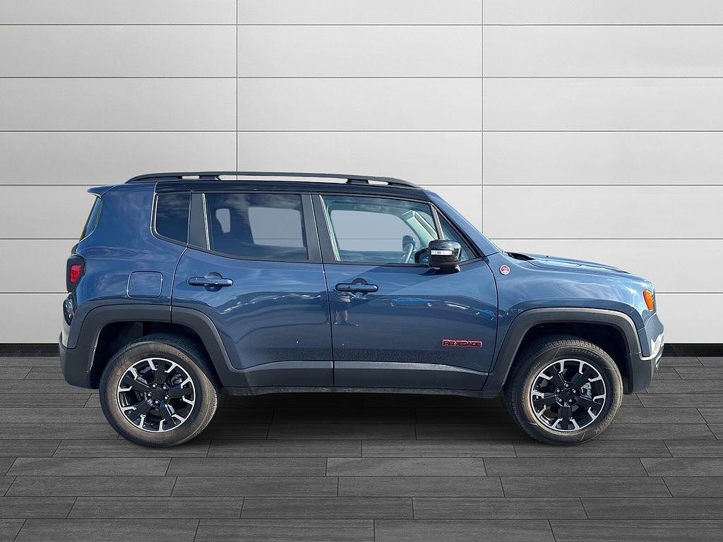 2023 Jeep Renegade Trailhawk