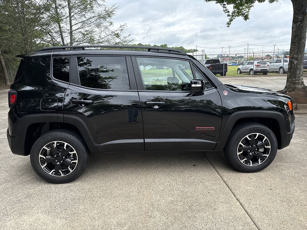 2023 Jeep Renegade Trailhawk