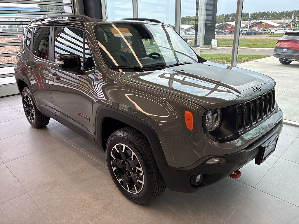 2023 Jeep Renegade Trailhawk