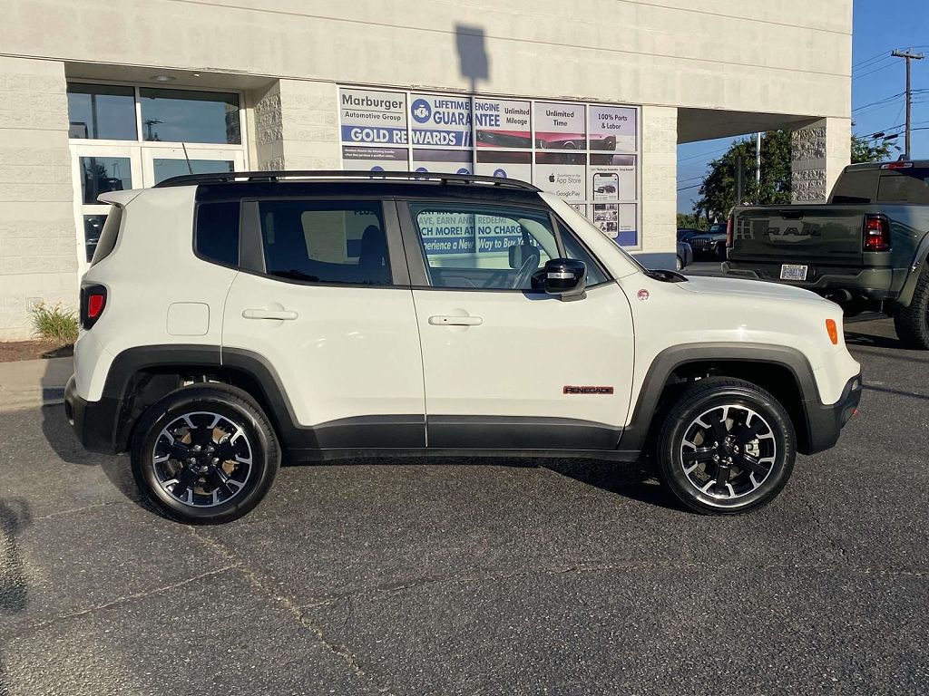 2023 Jeep Renegade Trailhawk