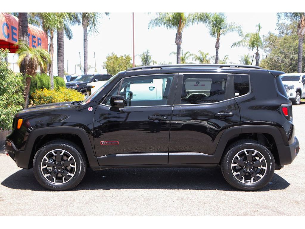 2023 Jeep Renegade Trailhawk